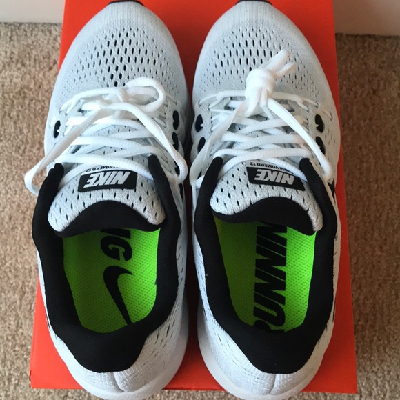 Women’s Nike Air Zoom Vomero 12 - Picture 5 of 7